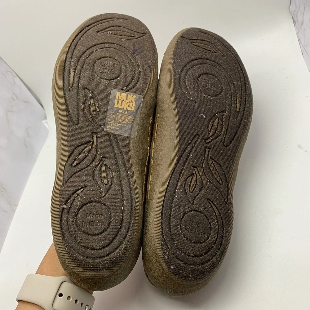 MUK LUKS Sport Brown Flat Shoes women’s‎ size 8
